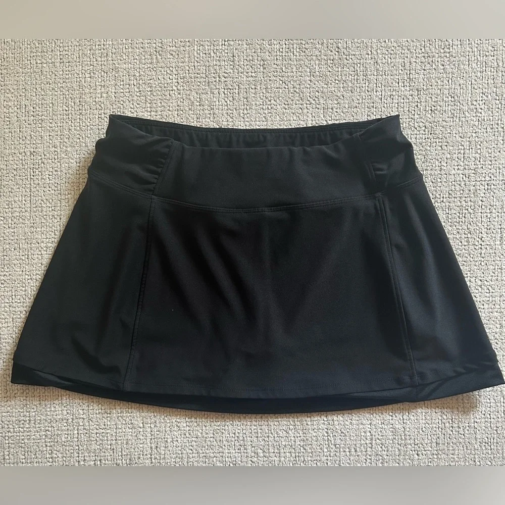 Venus Black Athletic Skort Size S Excellent Condition🖤 - Picture 1 of 3